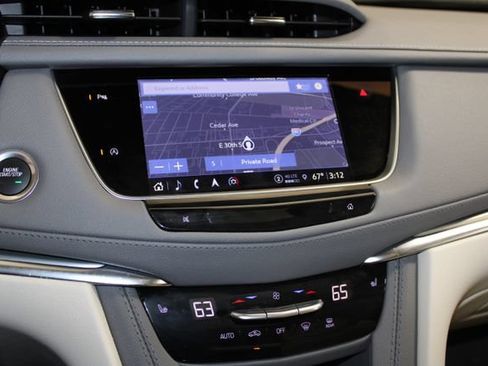 Certified 2024 Cadillac XT5 Premium Luxury AWD/4WD image 18