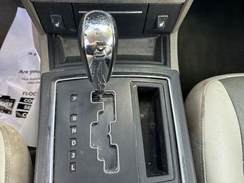 Used 2008 Chrysler 300 Touring RWD image 25