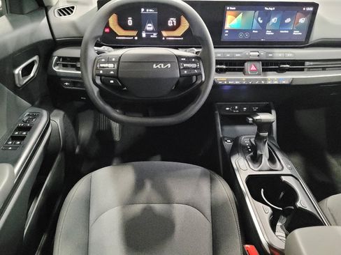 Used 2025 Kia K4 FWD image 22