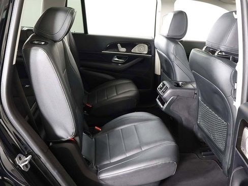 Used 2023 Mercedes-Benz GLS 450 4MATIC w/ AMG Line Exterior image 40