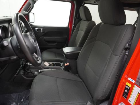 Used 2022 Jeep Wrangler Unlimited Sport image 16