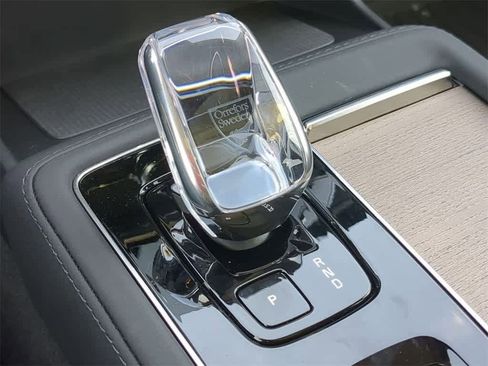 New 2026 Volvo XC90 B6 Plus w/ Protection Package Premier image 32