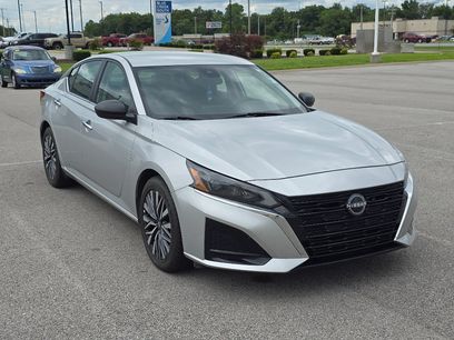 Used 2024 Nissan Altima 2.5 SV