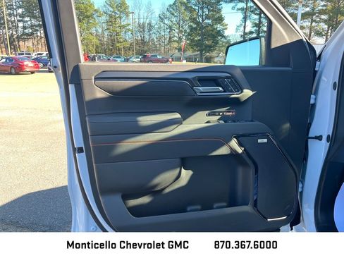 New 2026 GMC Sierra 1500 AT4 w/ AT4 Premium Package AWD/4WD image 11
