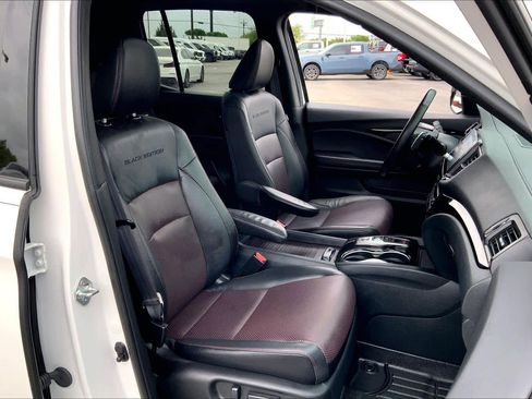 Used 2023 Honda Ridgeline Black Edition image 9