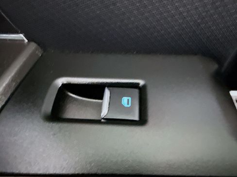 Used 2023 Ford F150 XLT w/ Equipment Group 302A High image 31