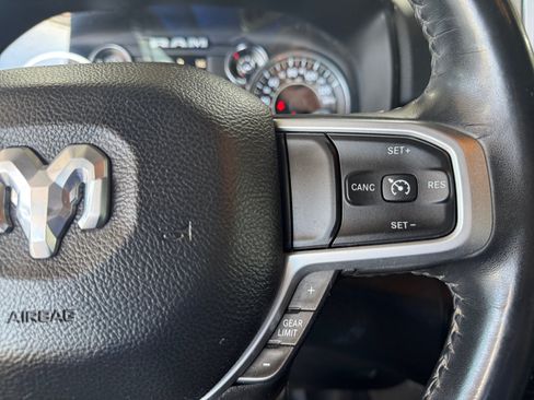 Used 2022 RAM 1500 Big Horn AWD/4WD image 14
