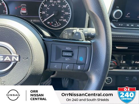 Used 2023 Nissan Rogue SV image 20