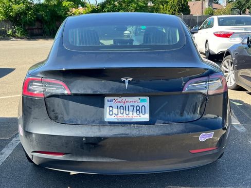 Used 2019 Tesla Model 3 Standard Range RWD image 5