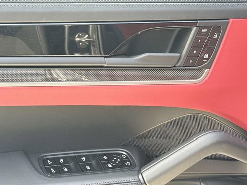 New 2026 Porsche Cayenne image 22