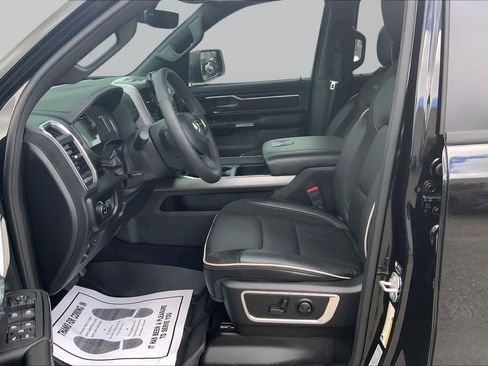 Used 2025 RAM 1500 Laramie w/ Night Edition AWD/4WD image 8