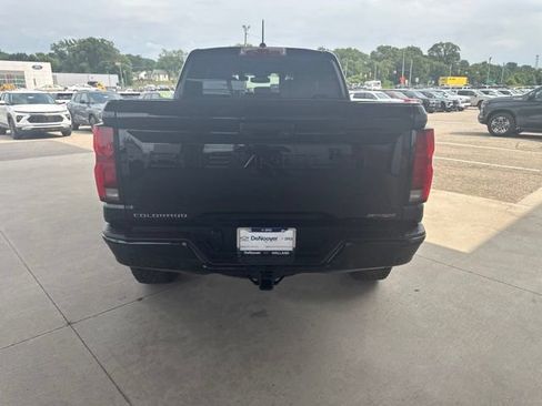 Used 2025 Chevrolet Colorado ZR2 AWD/4WD image 34