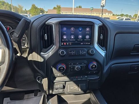 Used 2021 Chevrolet Silverado 1500 RST w/ Max Trailering Package AWD/4WD image 25