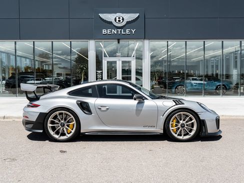 Used 2019 Porsche 911 GT2 RS RWD image 14