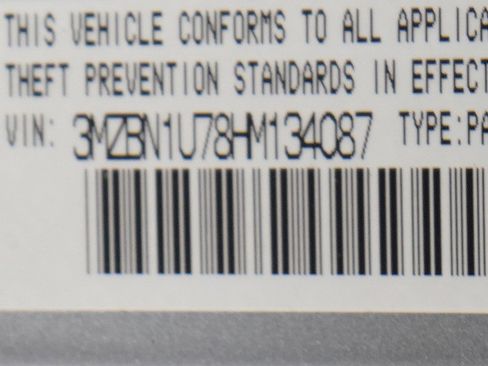 Used 2017 MAZDA MAZDA3 Sport w/ Preferred Equipment Package FWD image 26