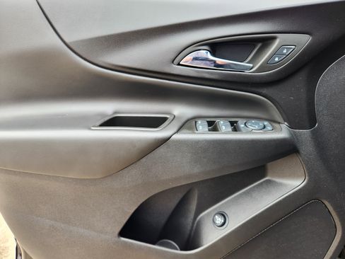Used 2024 Chevrolet Equinox LT image 23