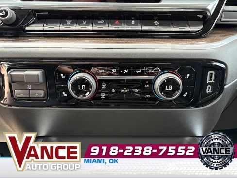 Used 2025 Chevrolet Silverado 2500 LT w/ Leather Package image 26