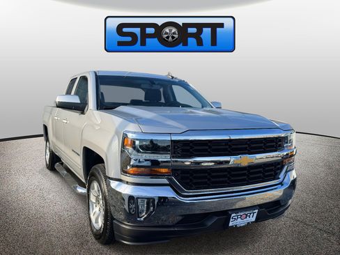Used 2018 Chevrolet Silverado 1500 LT w/ All Star Edition image 24