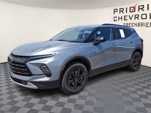 Used 2024 Chevrolet Blazer LT w/ Convenience Package FWD image 4