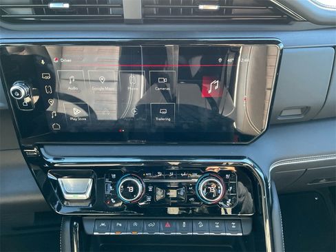 Used 2025 GMC Sierra 1500 AT4X image 12