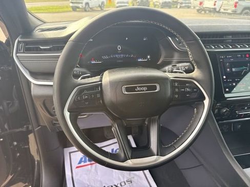 Used 2024 Jeep Grand Cherokee L Laredo w/ Luxury Tech Group I image 14