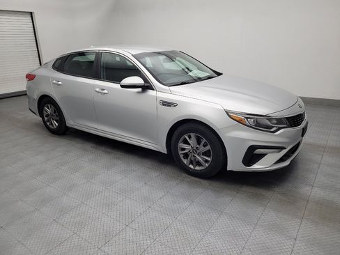 Used 2019 Kia Optima LX image 11