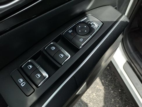 Certified 2026 Kia Sorento LX FWD image 13