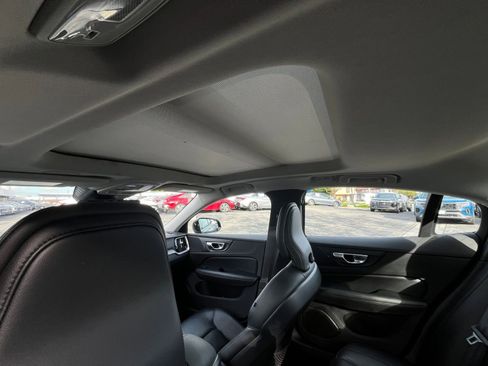 Used 2024 Volvo S60 B5 Core image 29