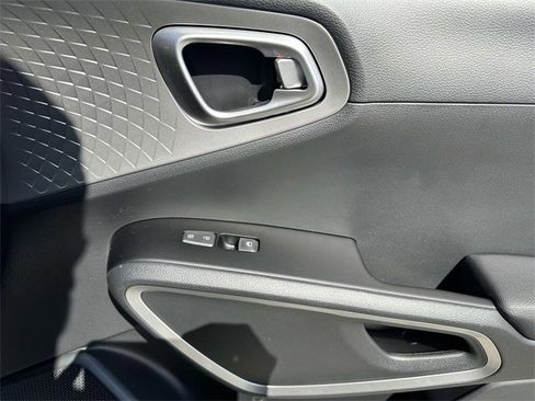 New 2025 Kia Soul S image 27