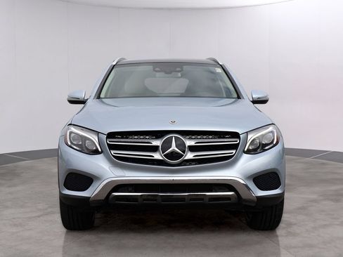 Used 2018 Mercedes-Benz GLC 300 4MATIC image 2