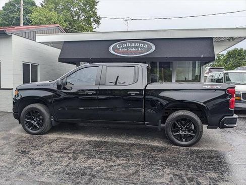 Used 2023 Chevrolet Silverado 1500 Custom w/ LPO, Dark Essentials Package AWD/4WD image 2