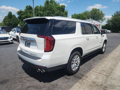 Certified 2023 GMC Yukon XL Denali AWD/4WD image 8