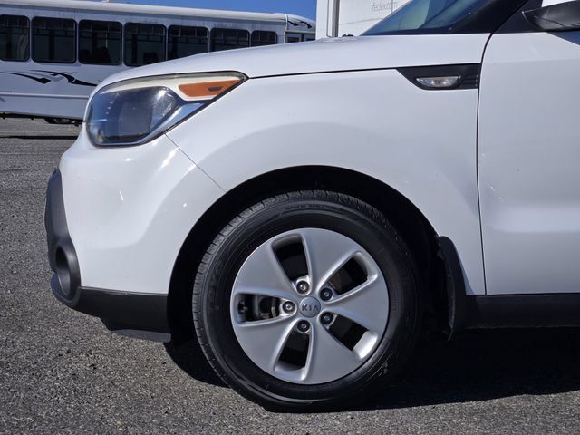 Used 2014 Kia Soul FWD image 9