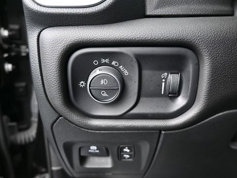 Used 2024 RAM 1500 Big Horn image 35