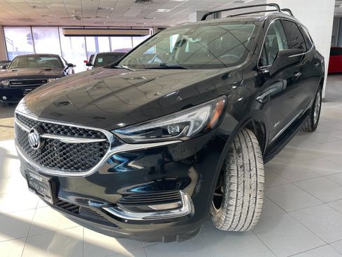 Used 2018 Buick Enclave Avenir w/ Avenir Technology Package image 3