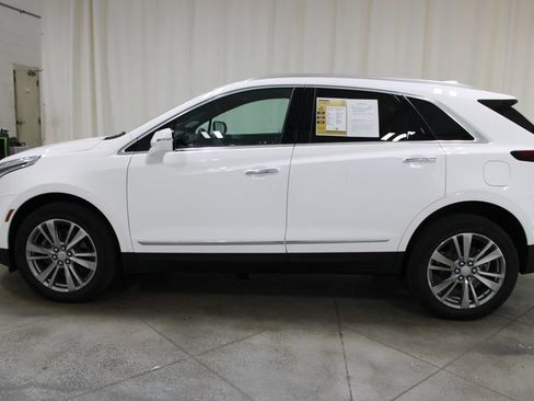 Used 2024 Cadillac XT5 Premium Luxury FWD image 6