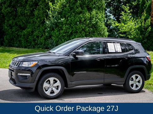 Used 2018 Jeep Compass Latitude AWD/4WD image 8
