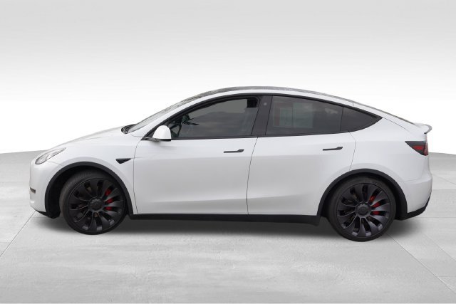Used 2022 Tesla Model Y Performance AWD/4WD image 9