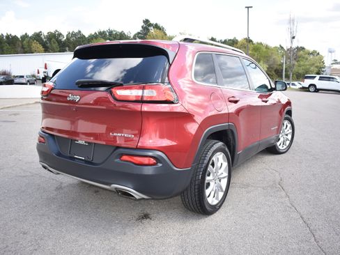 Used 2015 Jeep Cherokee Limited image 9