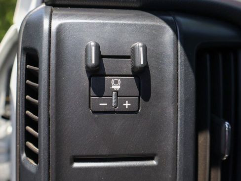 Used 2019 Chevrolet Silverado 2500 W/T w/ WT Convenience Package RWD image 22