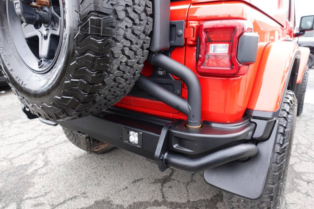 Used 2021 Jeep Wrangler Unlimited Rubicon w/ Dual Top Group AWD/4WD image 38