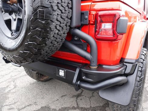 Used 2021 Jeep Wrangler Unlimited Rubicon AWD/4WD image 38