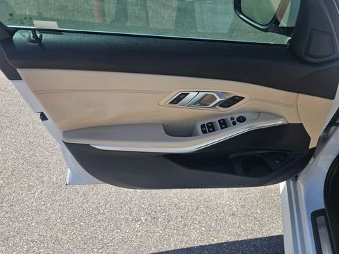 Used 2019 BMW 330i Sedan w/ Convenience Package image 10