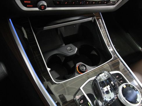 Certified 2023 BMW X5 xDrive45e w/ Executive Package image 18