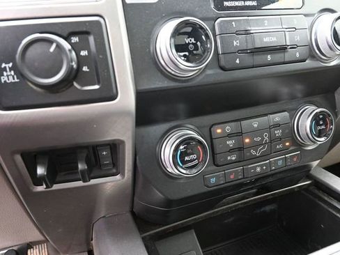 Used 2019 Ford F250 Limited AWD/4WD image 32