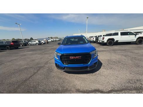 Certified 2024 GMC Terrain SLT w/ Tech Package image 3