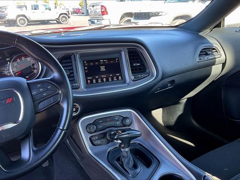 Certified 2022 Dodge Challenger SXT image 6