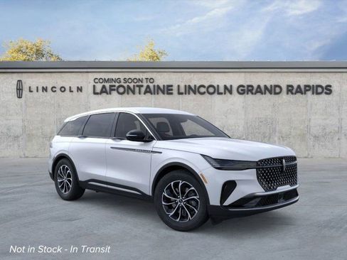 New 2026 Lincoln Nautilus Premier image 7