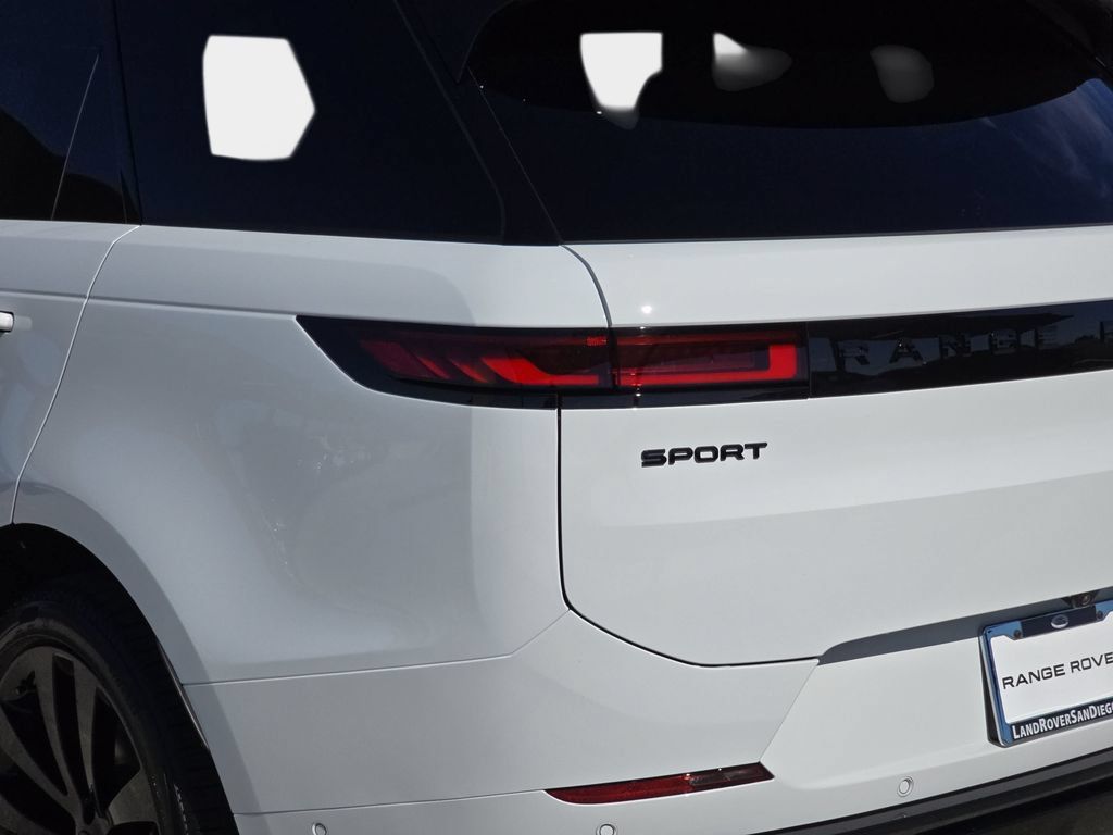 New 2027 Land Rover Range Rover Sport Dynamic SE AWD/4WD image 37