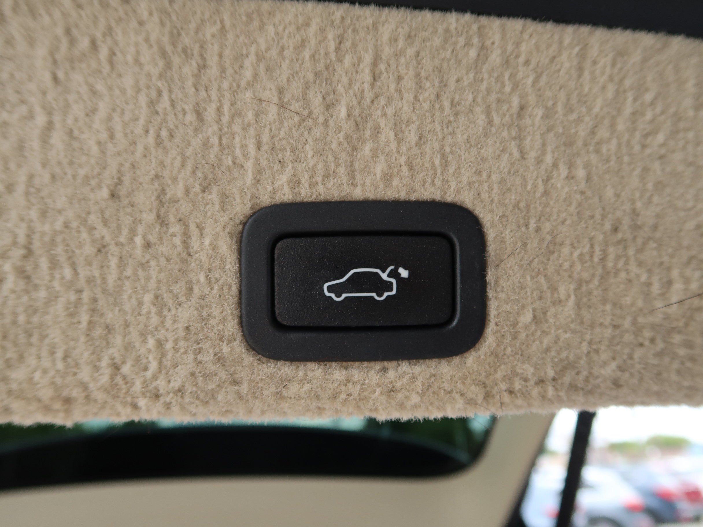 Used 2015 Volvo XC60 T5 Premier w/ Proximity Package FWD image 38